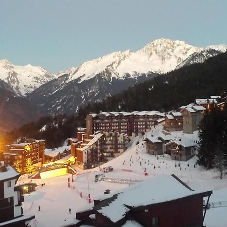 Superbe Appartement En Residence Skis Aux Pieds Courchevel Exterior photo